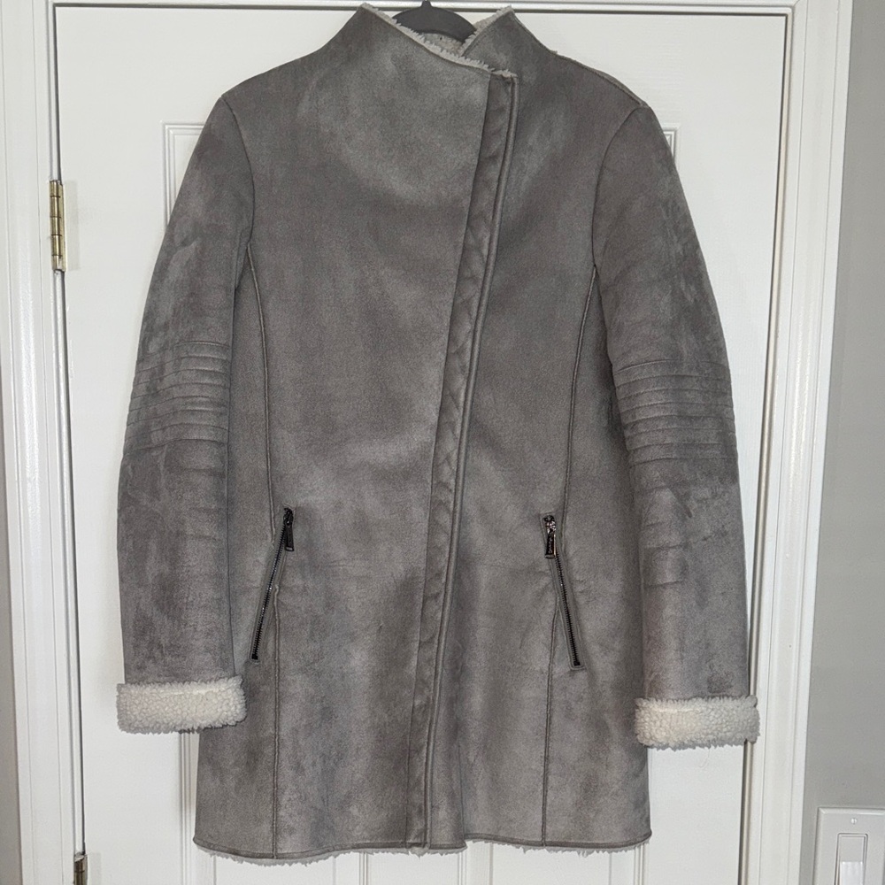 Calvin Klein Gray Faux Shearling Coat – Women’s Medium